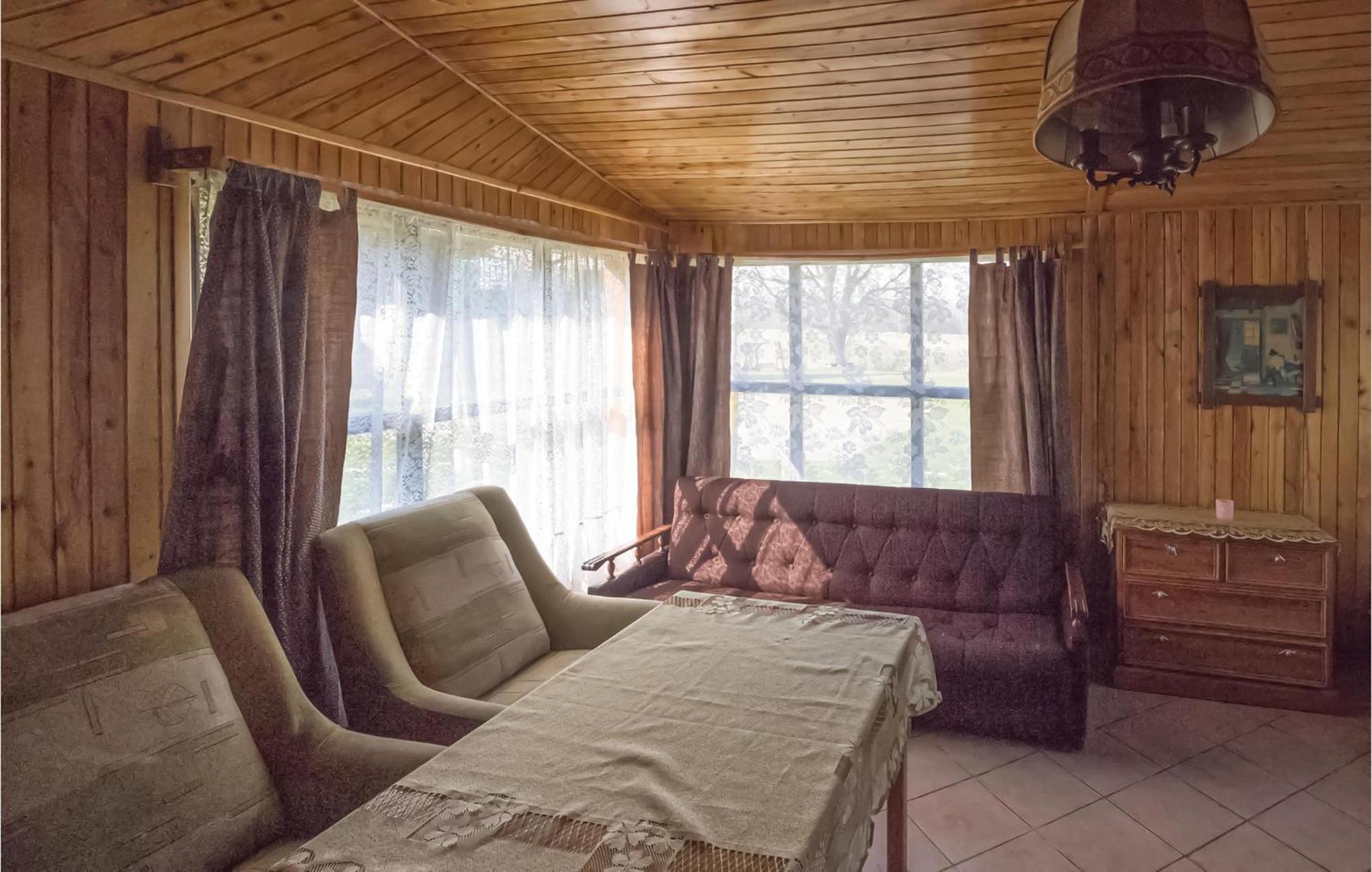 Amazing Home In Wilczeta With Kitchenette Esterno foto