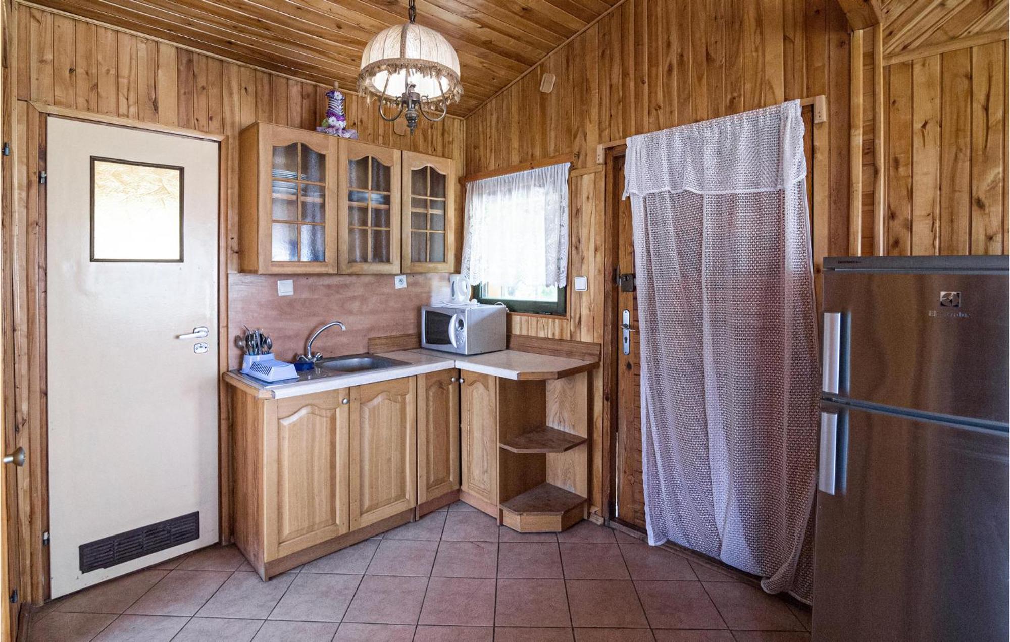 Amazing Home In Wilczeta With Kitchenette Esterno foto